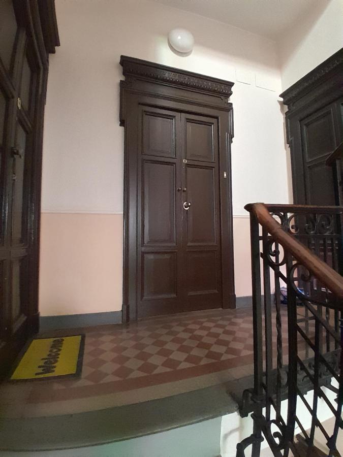 Appartamento Martina, Silenzioso A 100 Metri Dalla Metropolitana Milano Eksteriør billede