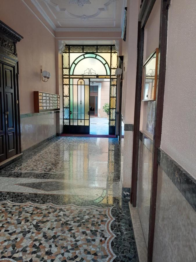 Appartamento Martina, Silenzioso A 100 Metri Dalla Metropolitana Milano Eksteriør billede